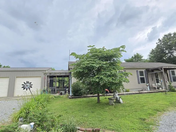 1065 Brushy Creek Church Rd, Galatia, IL 62935