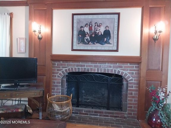 5th image of 511 Clinton Avenue