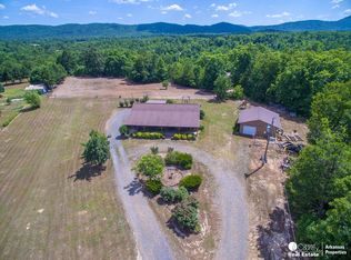 135 Carter Creek Ln, Mena, AR 71953