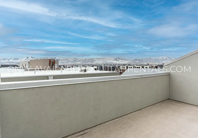 4738 W Daybreak Rim Way — Photo 24