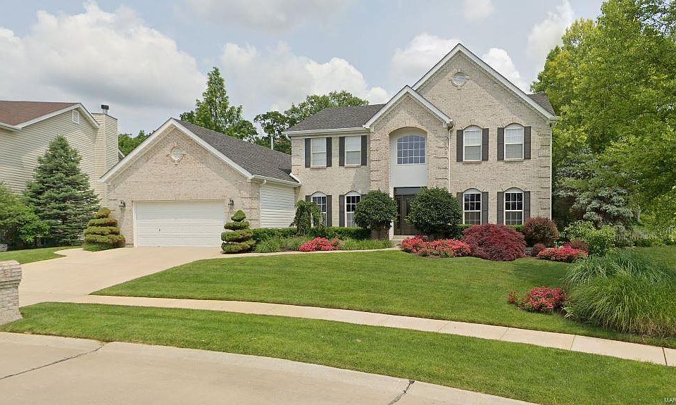 1st image of 533 Oakwood Dr