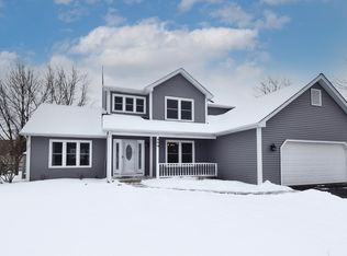 409 W Maple Ave, Elburn, IL 60119