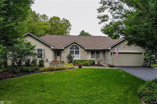 1st image of 4565 Dolores Ln