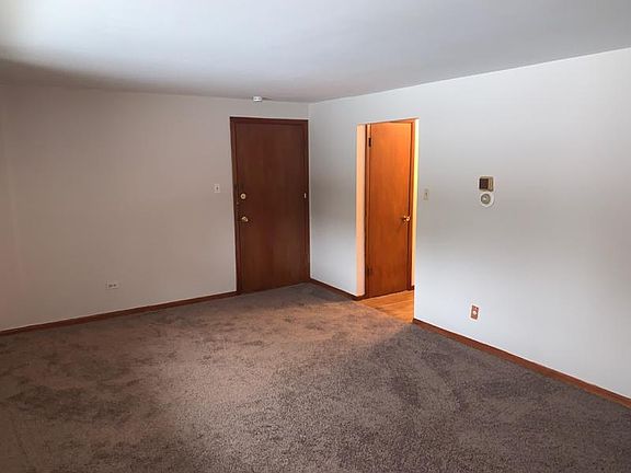 5th image of 4517 Grove Ave APT 1