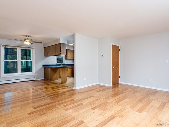 3rd image of 120 W Austin Ave #A