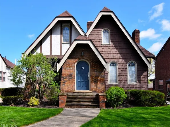 6222 Brookside Dr, Cleveland, OH 44144