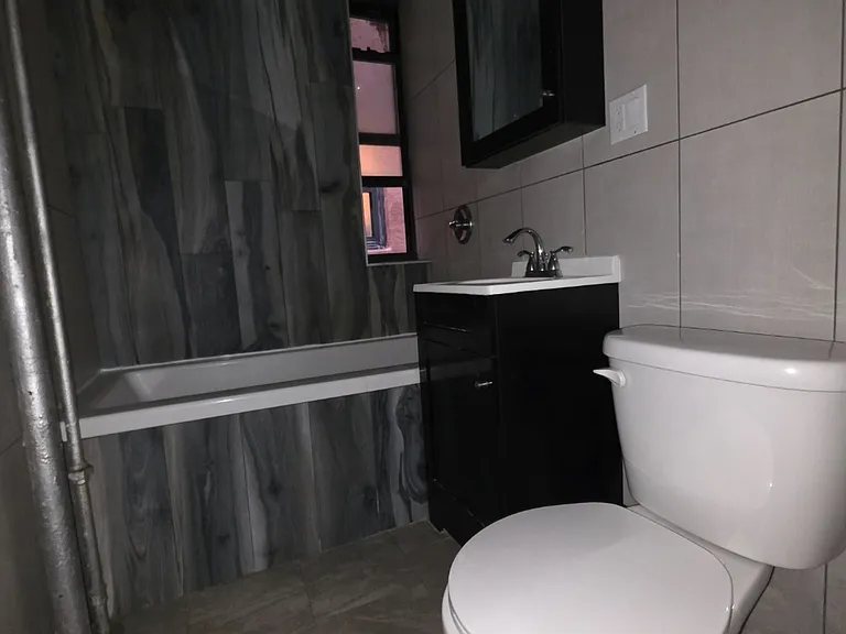 30 Rogers Ave #3A — Photo 9