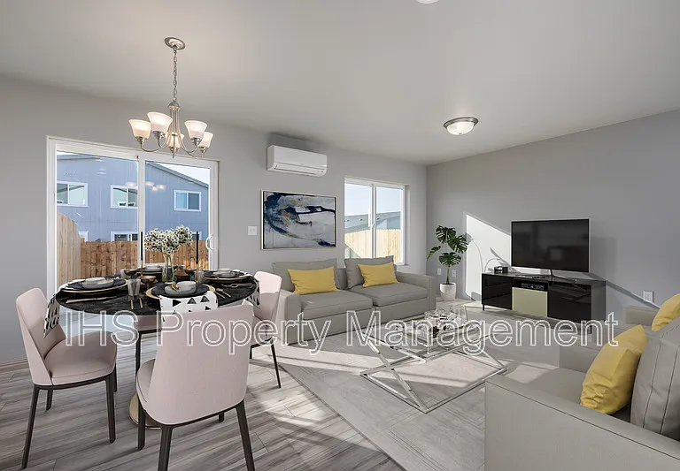 2511 Ronan St #A — Photo 3