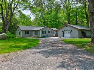 6 Roosterville Rd, Sandisfield, MA 01255