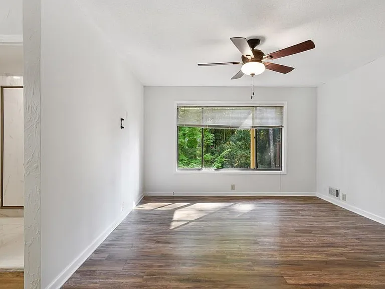 1000 Muirfield Dr — Photo 7