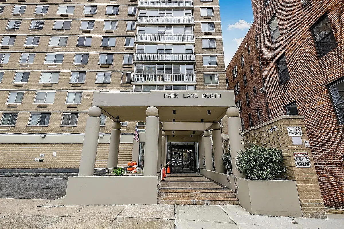 118-17 Union Turnpike — Photo 1