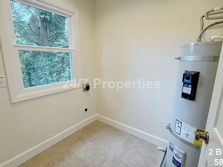 580 5th St — Photo 7