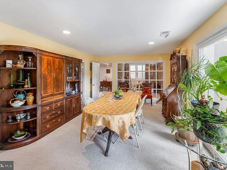 1329 Gresham Rd — Photo 36