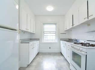 923-925 Beacon St #3A, Boston, MA 02215
