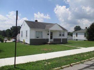 1807 Memorial Ave, Washington, IN 47501