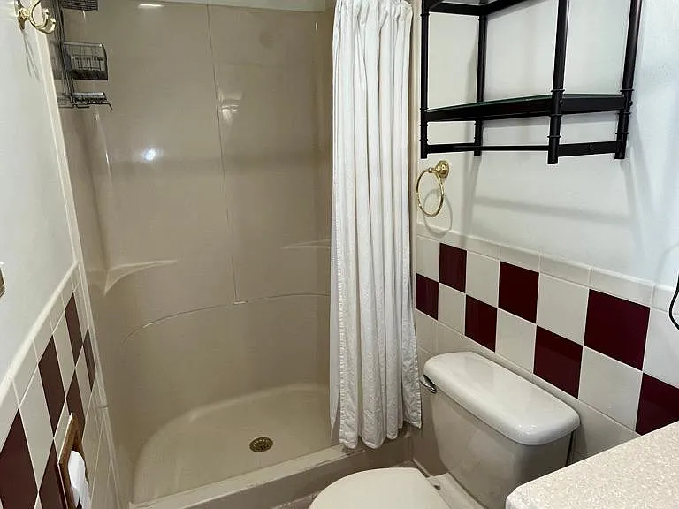 364 Hickory Dr — Photo 17