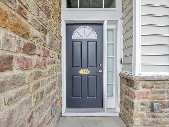 2nd image of 4557 Newport Loop E