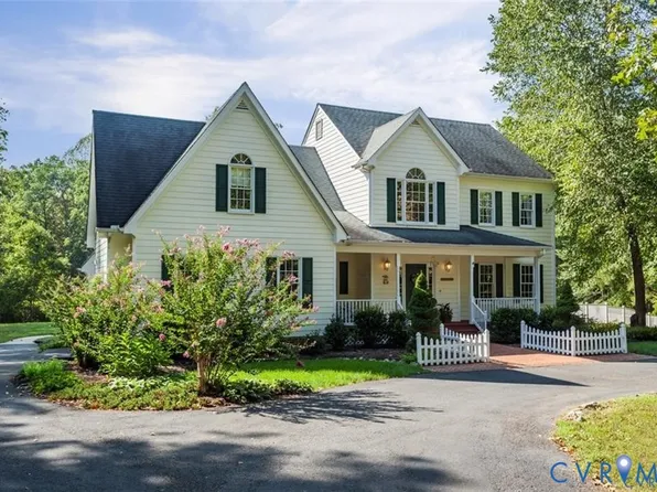 2268 Westwood Pine Dr, Moseley, VA 23120
