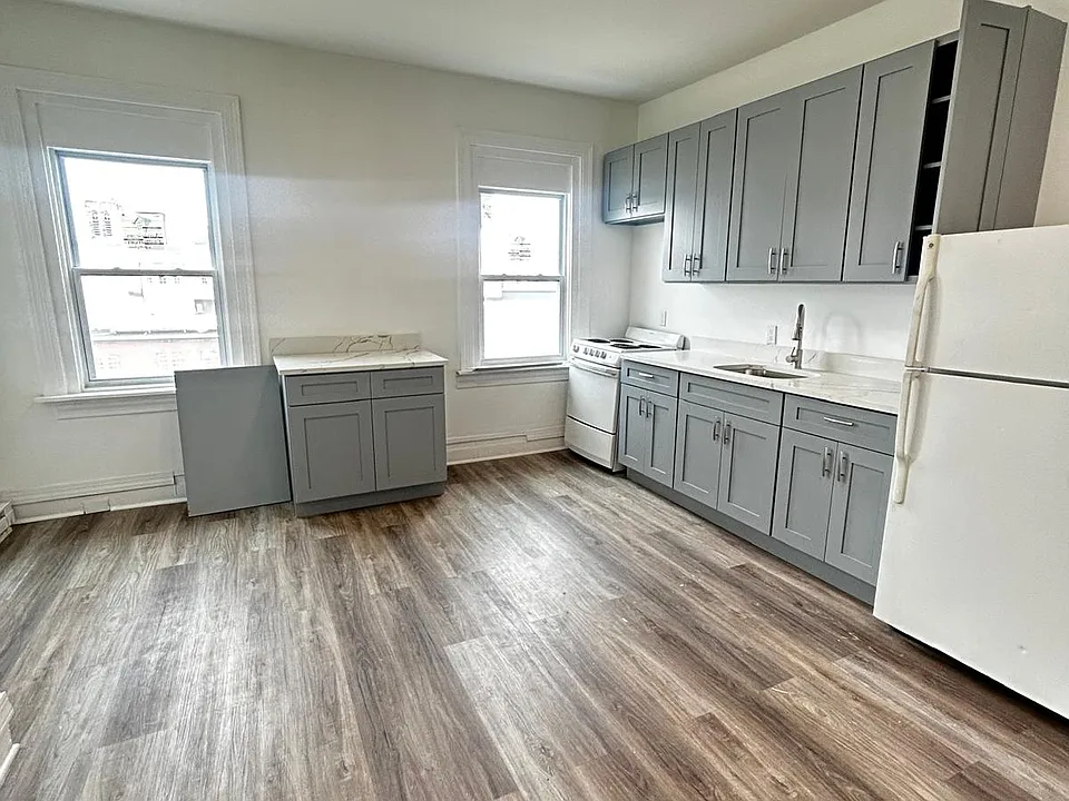 1111 W Lehigh Ave #5