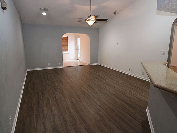 2nd image of 107 Shearman Way