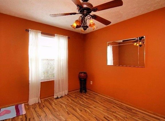 5th image of 243 Lancaster Dr