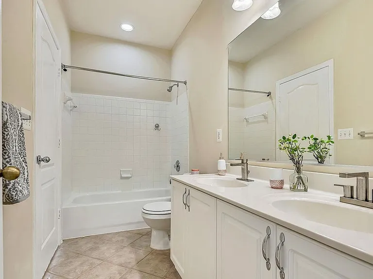 543 Ensemble Ct — Photo 36