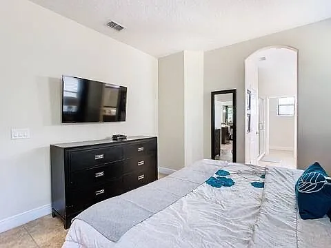8137 Roseville Blvd — Photo 34