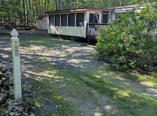 4918 Mohican Rd, Shohola, PA 18458