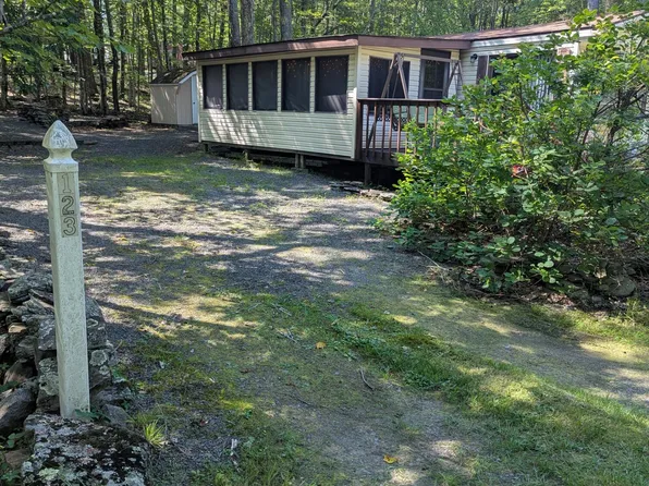 4918 Mohican Rd, Shohola, PA 18458