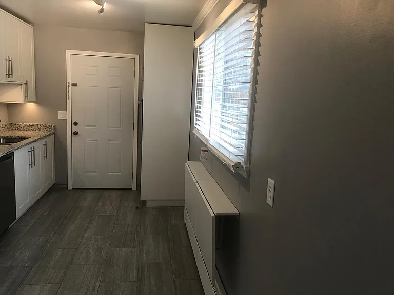2244 S Circle Dr — Photo 27