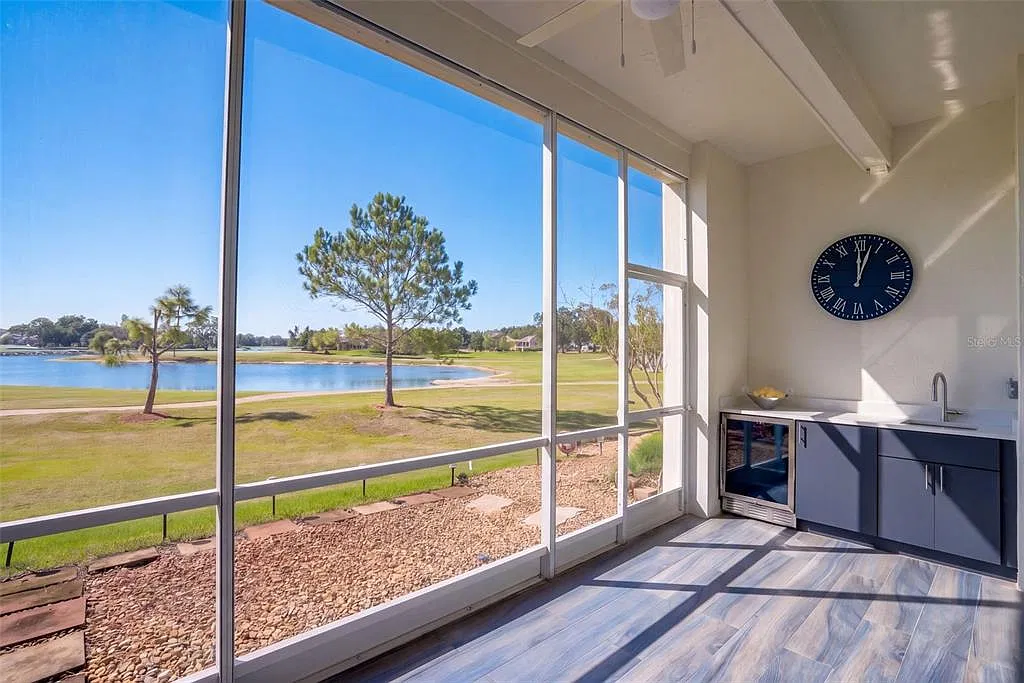 2 bed, 2.0 bath, 1163 sqft, $2,900 — Photo 3