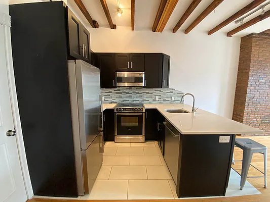 Rented by Compass | media 11