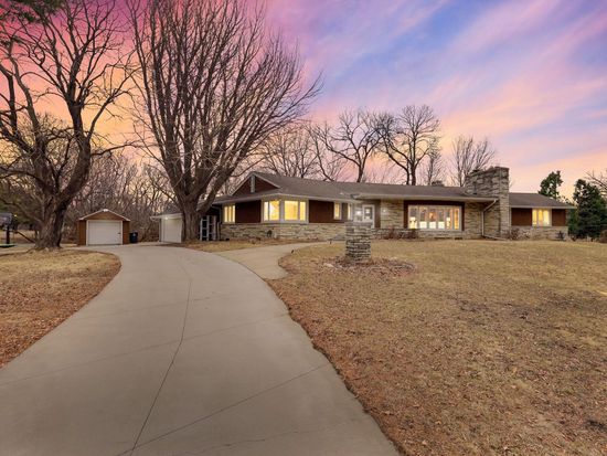 1980 Lower Saint Dennis Rd, Saint Paul, MN 55116