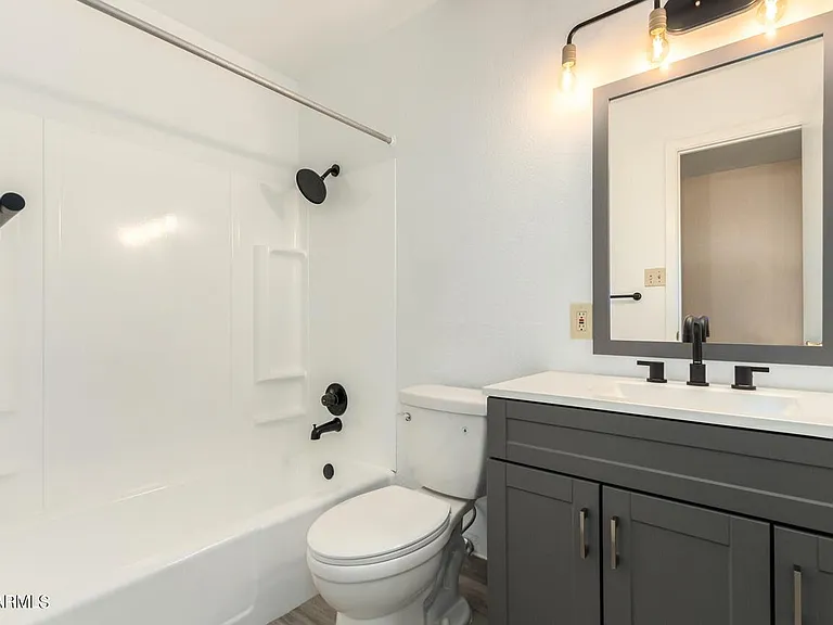 3106 S Los Feliz Dr — Photo 7
