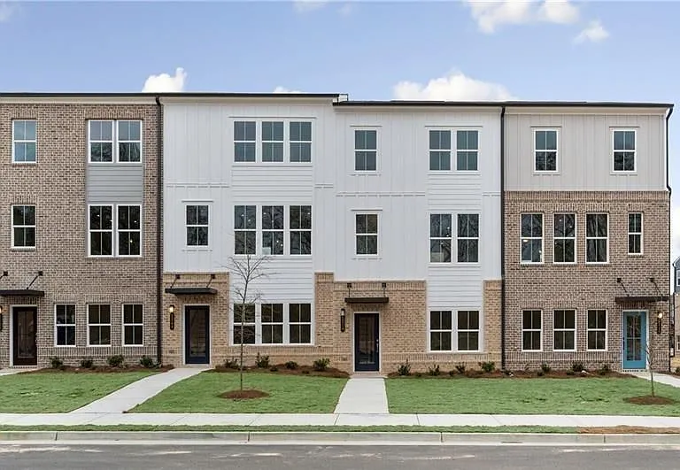 3051 Beacon Bend Xing — Photo 1