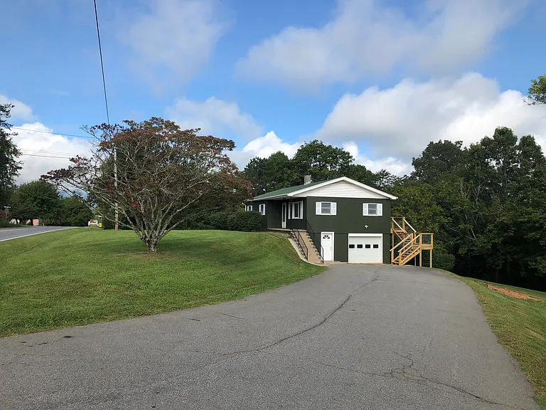 441 Newfound Rd — Photo 2
