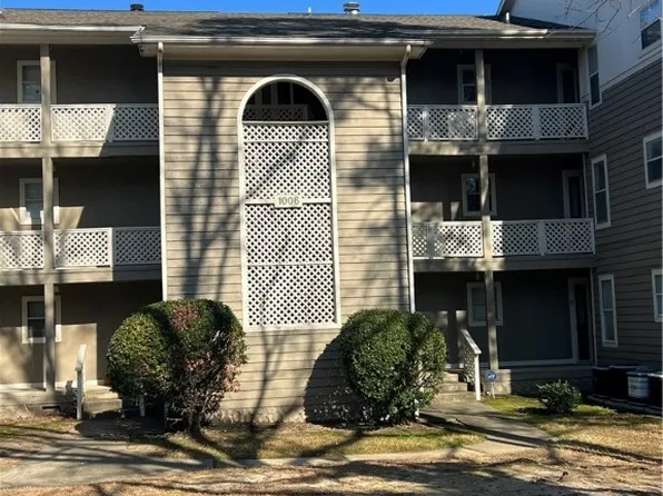 1006 Brookhollow Dr APT 1, Fayetteville, NC 28314