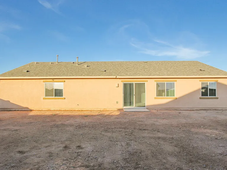 7084 S Victor Dr — Photo 15