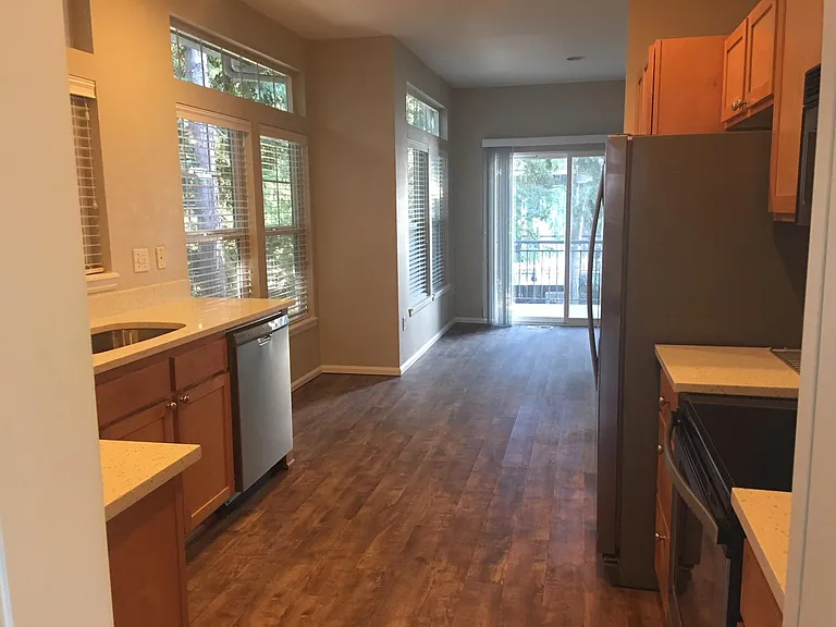 8805 123rd Ln NE — Photo 5