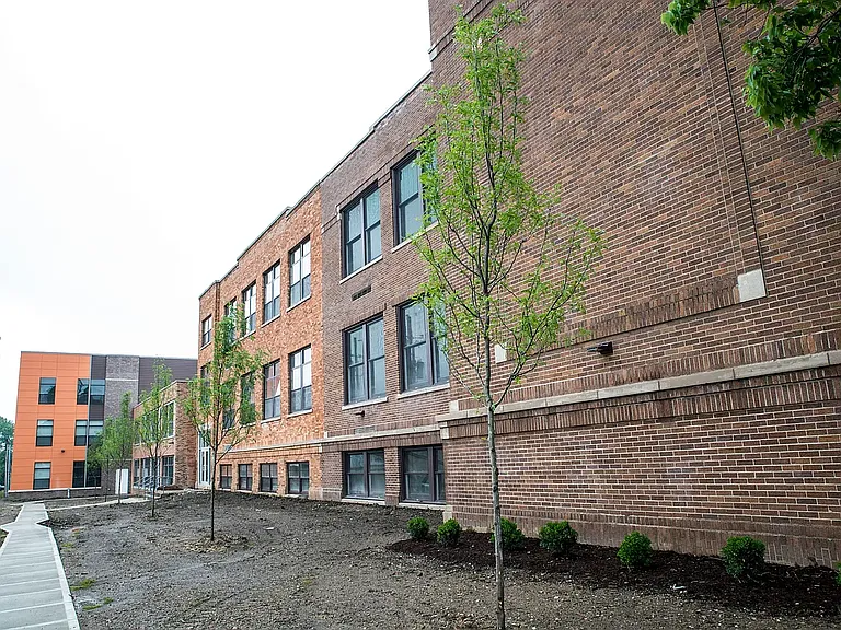 Eagledale Senior — Photo 24
