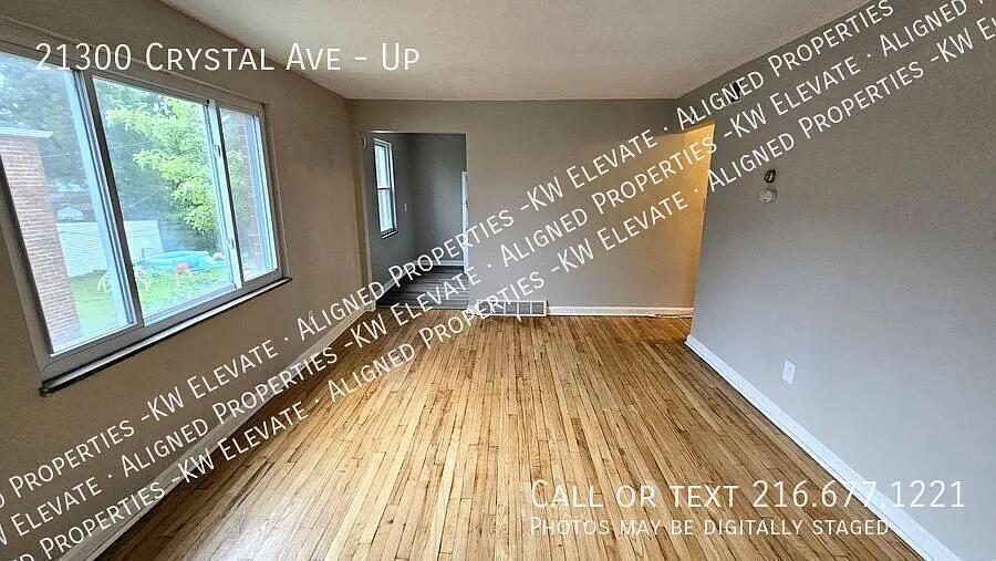 Charming Euclid SecondFloor Apartment! — Photo 2