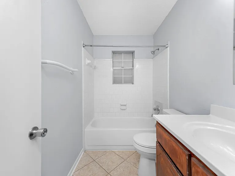 10150 Guidy Ln — Photo 16
