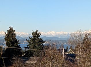 6055 35th Ave SW APT 202, Seattle, WA 98126