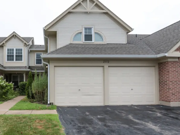 2372 County Farm Ln #214, Schaumburg, IL 60194