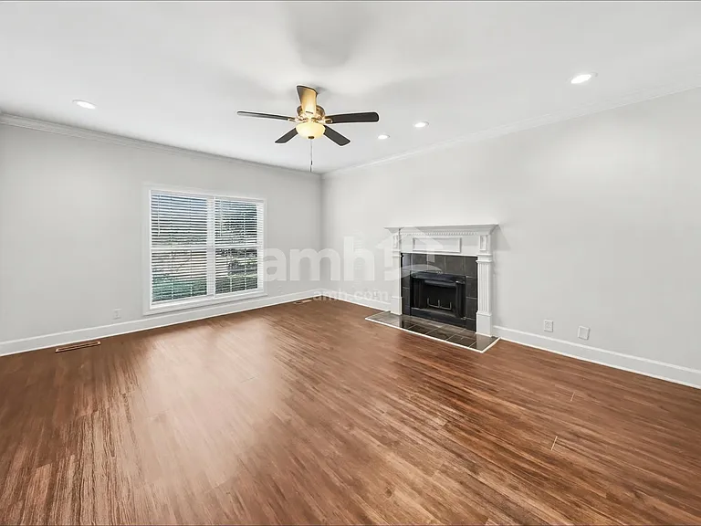 2533 Kilkenny Ct — Photo 7
