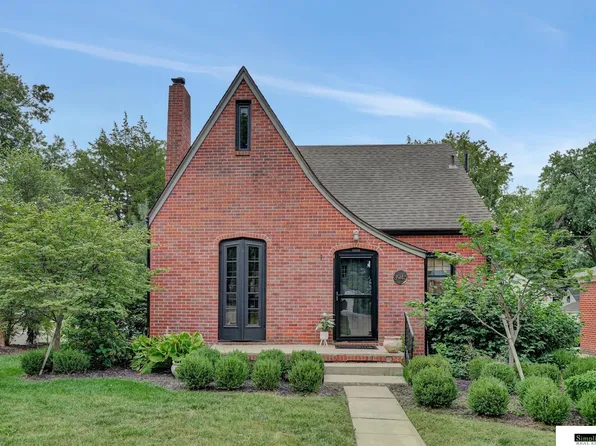 3945 Garfield St, Lincoln, NE 68506