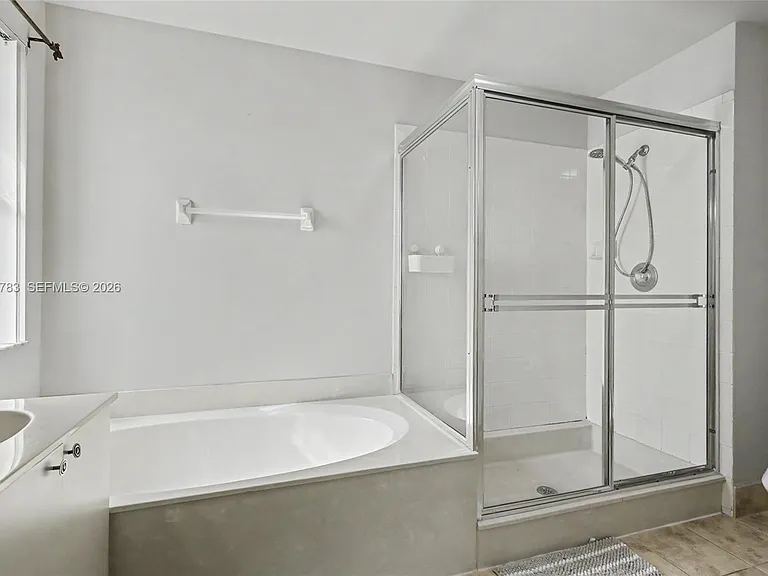 17367 SW 20th Ct — Photo 16