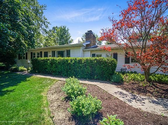 5th image of 128 Oakview Dr