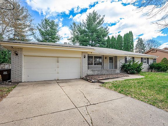 3rd image of 2815 Bordeaux Dr