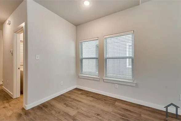 3 bed, $1,650 — Photo 4